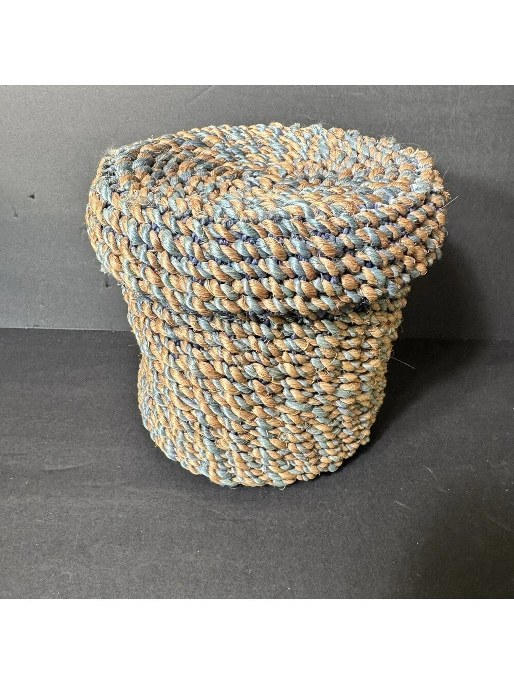 Vtg Hand Woven Basket Storage Trinket With Lid Native American Boho Chic 6.5”